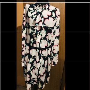 Beautiful floral dress worn once.